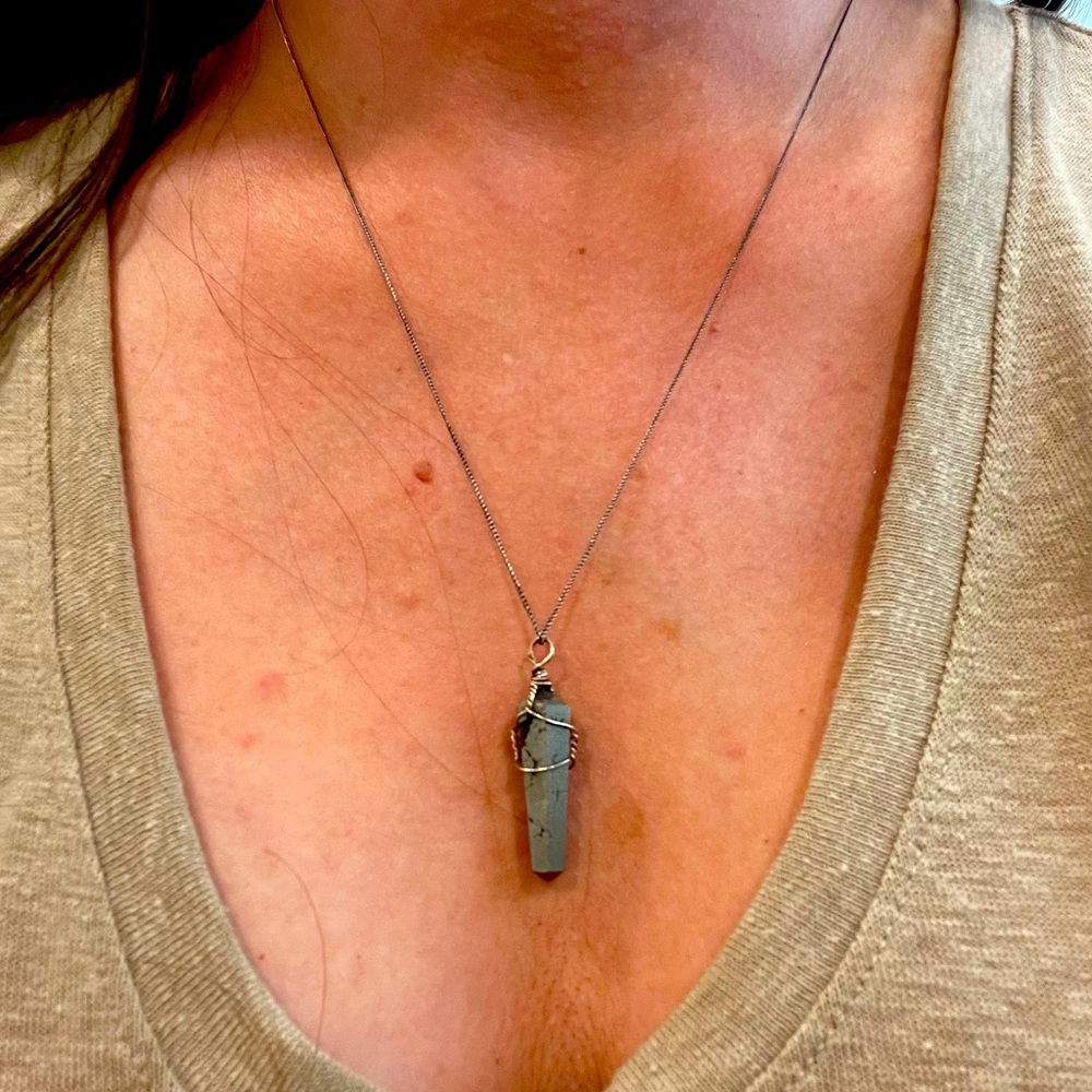 Unisex Hematite crystal necklace